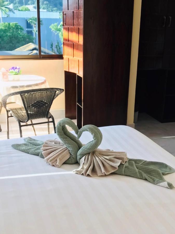 Happy Holidays Hotel パトン エクステリア 写真